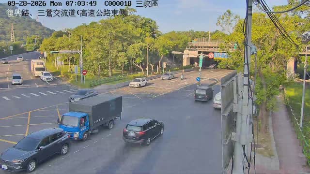 三峽區復興路、三鶯交流道(高速公路東側)