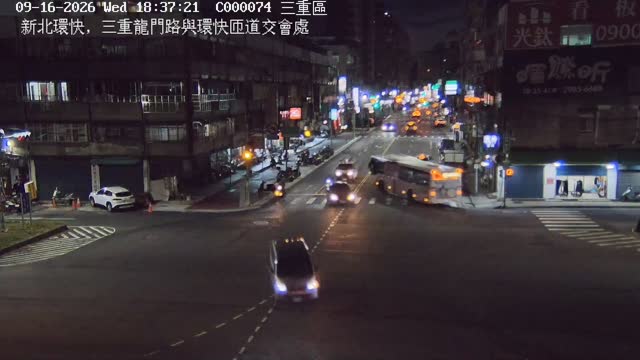 新北環快，三重龍門路與環快匝道交會處