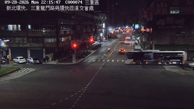 新北環快，三重龍門路與環快匝道交會處