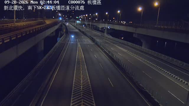 新北環快，南下5K+232板橋匝道分流處