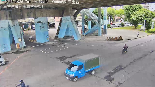三重區環河南路重安街口