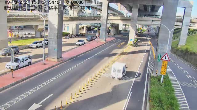 新北環快，三重成功路平面匝道口(雙向)