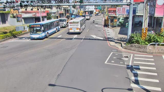 新店區安康路二段、安和路一段(東側號誌門架上)