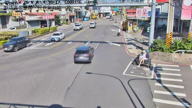 新店區安康路二段、安和路一段(東側號誌門架上)