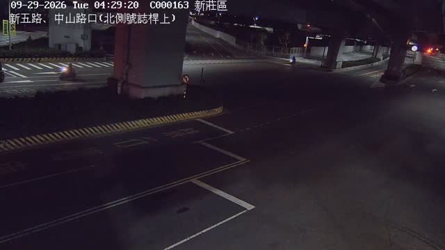 新莊區新五路、新北大道(北側號誌桿上)