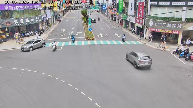 三重區重新路二段、正義北路口(西側號誌桿上)