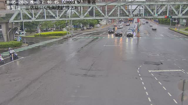 三重區集賢路、三信路口(西側號誌桿上)