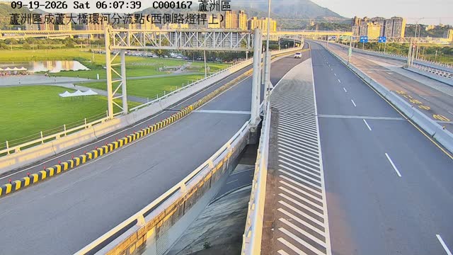 蘆洲區成蘆大橋環河分流點(西側路燈桿上)