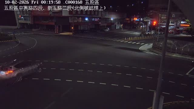 五股區中興路四段、新五路二段(北側號誌桿上)
