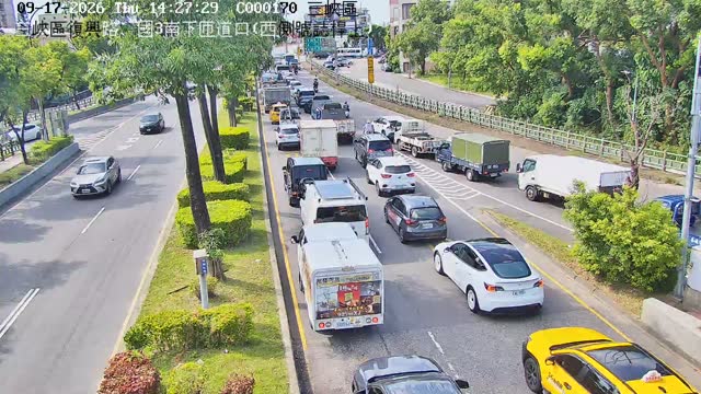 三峽區復興路、國3南下匝道口(西側號誌桿上)
