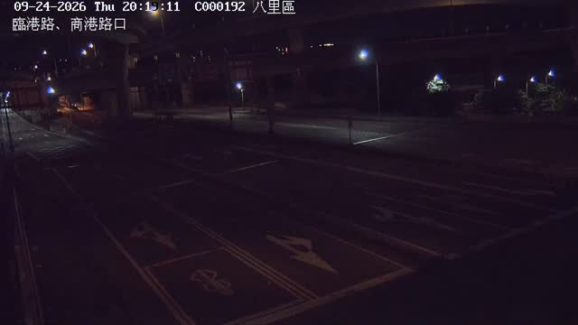 八里區臨港路商港路口