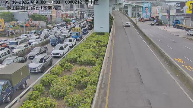 泰山區新五路台1高架入口