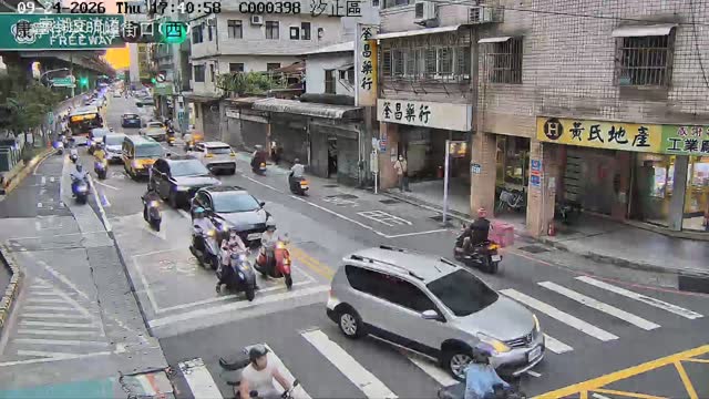 汐止區康寧街與明峰街口(西)