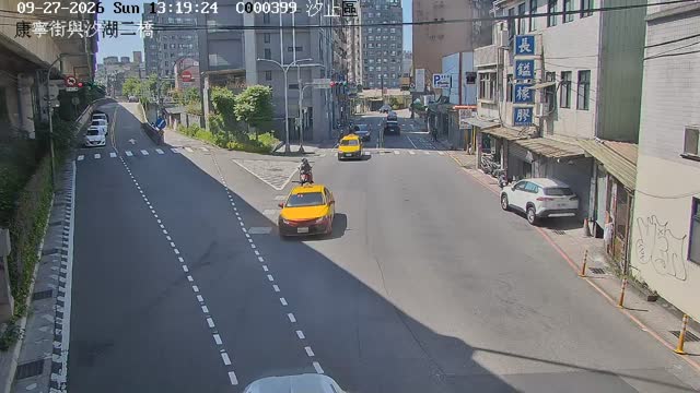 汐止區康寧街與汐湖二橋