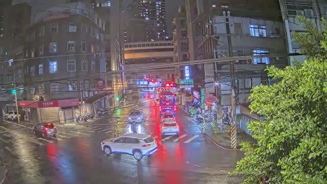 景新街 安平路(景新街-往東南, 安平街-往南)