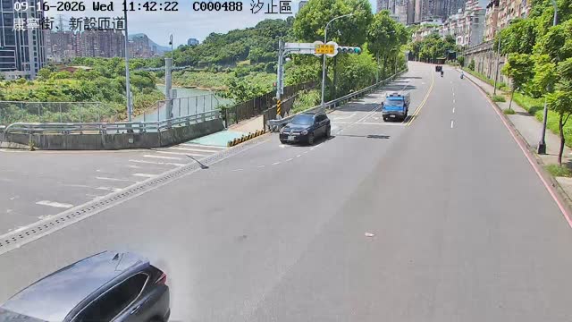 康寧街、國道新設匝道