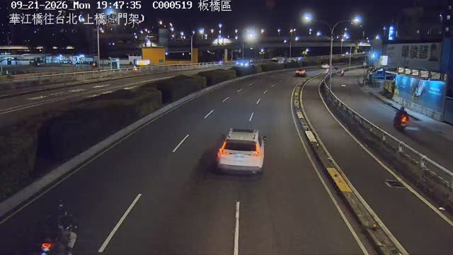 華江橋往台北(上橋處門架)