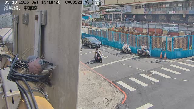 溪城路、中華路