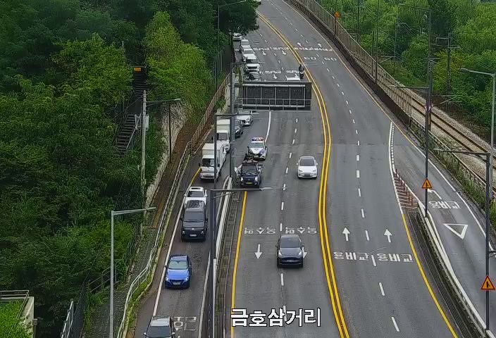 金湖三岔路口