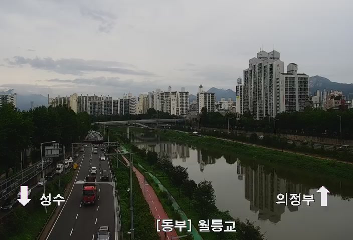 月陵橋(西北側)