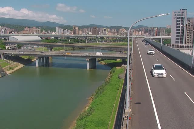 056-環東快進城南湖大橋