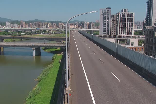 056-環東快進城南湖大橋