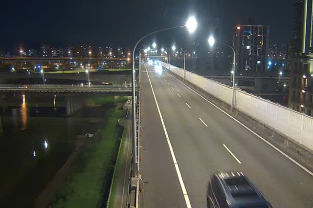 056-環東快進城南湖大橋