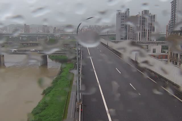 056-環東快進城南湖大橋