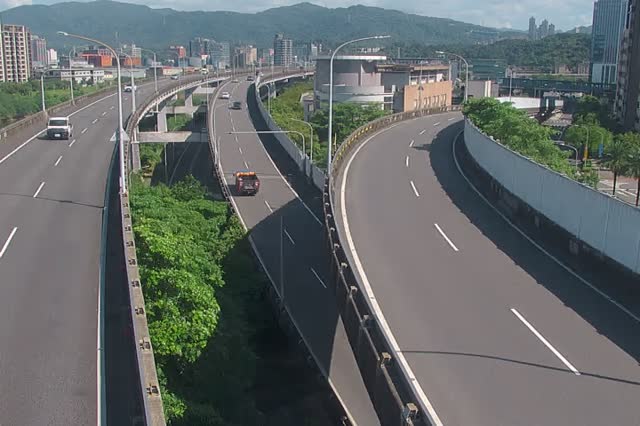 057-環東快經貿一路匝道