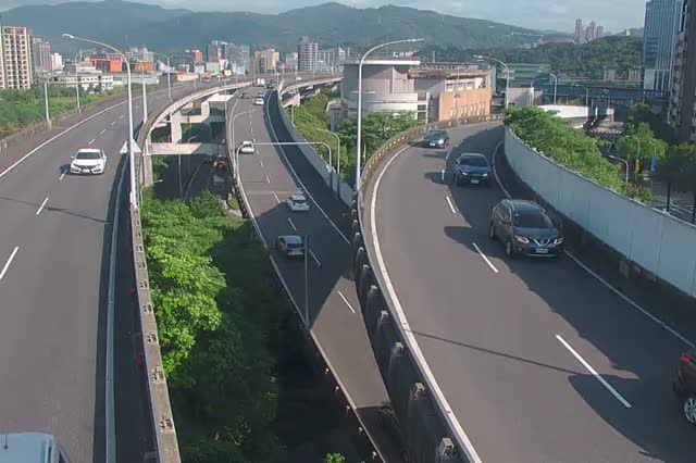 057-環東快經貿一路匝道