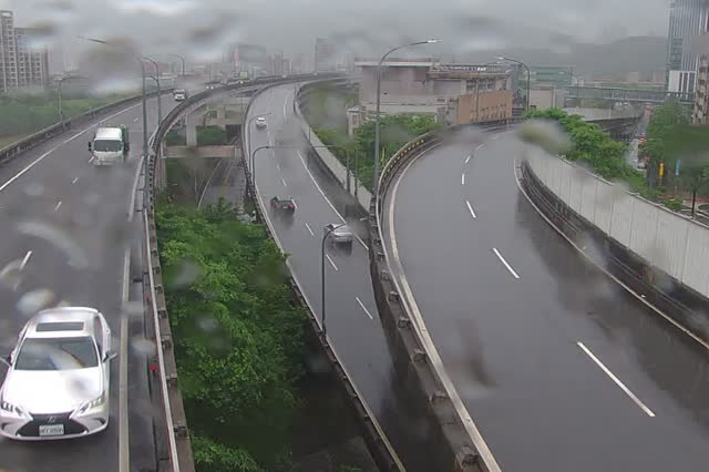 057-環東快經貿一路匝道