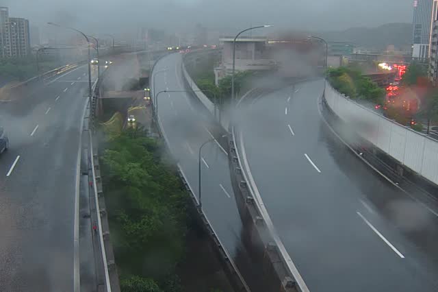 057-環東快經貿一路匝道