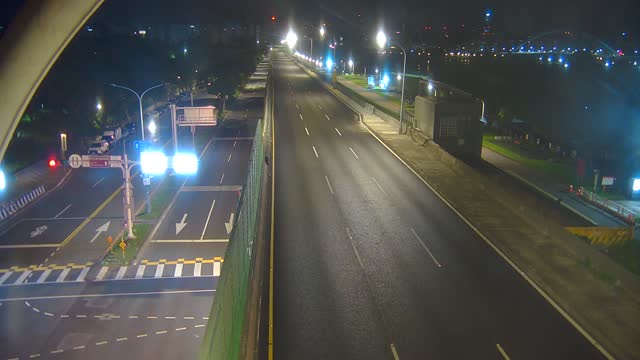 083-環河快青年路口
