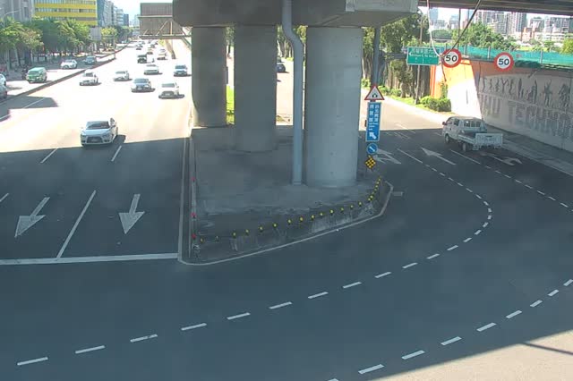 120-民權東路6段與堤頂大道1段路口號誌桿