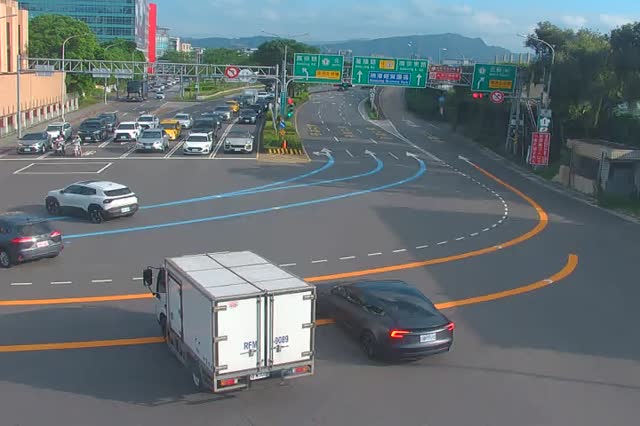 152-堤頂大道1段與港墘路口往北