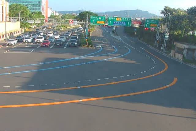 152-堤頂大道1段與港墘路口往北