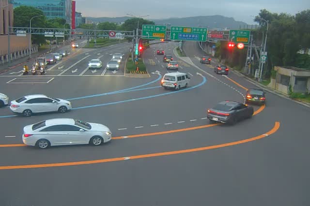 152-堤頂大道1段與港墘路口往北
