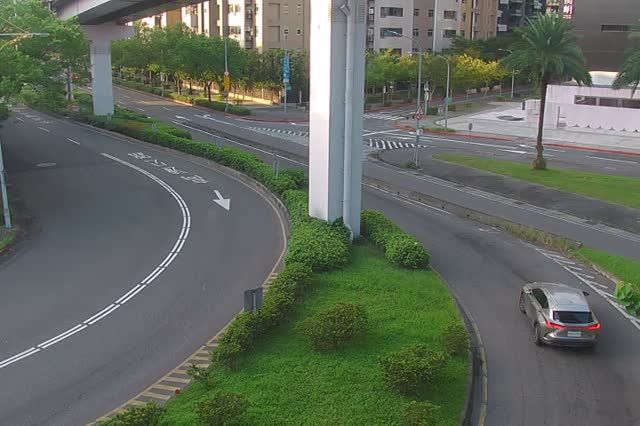 218-經貿一路環東大道槽化島