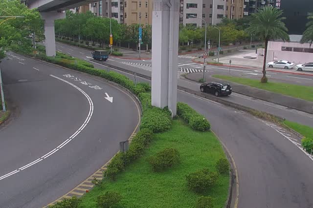 218-經貿一路環東大道槽化島