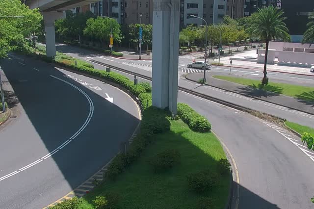 218-經貿一路環東大道槽化島