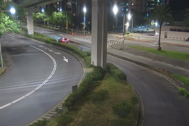 218-經貿一路環東大道槽化島