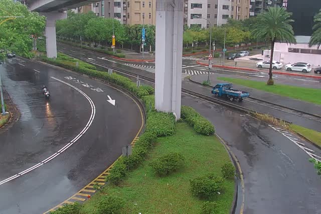 218-經貿一路環東大道槽化島