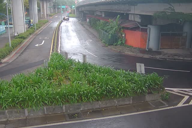 219-環東大道經貿二路出口匝道綠帶