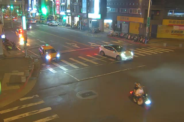 252-民族西路承德路口