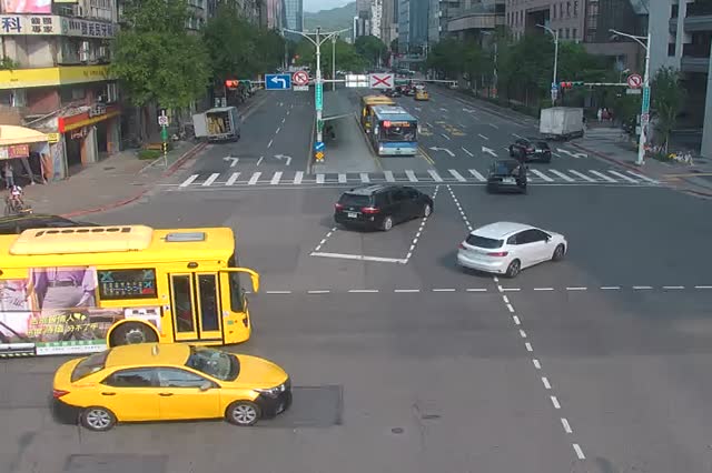 283-信義路四段-光復南路口