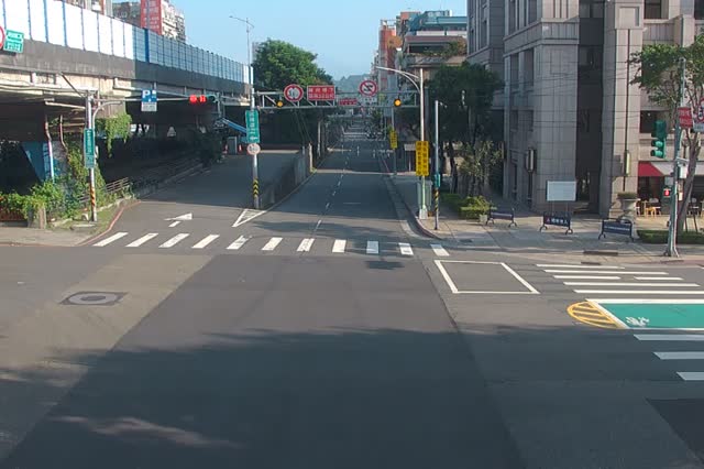 299-民生東路限高器