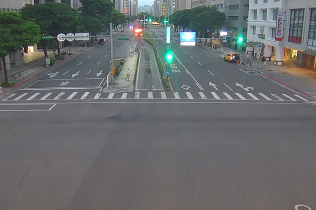 313-松江路與長安東路口