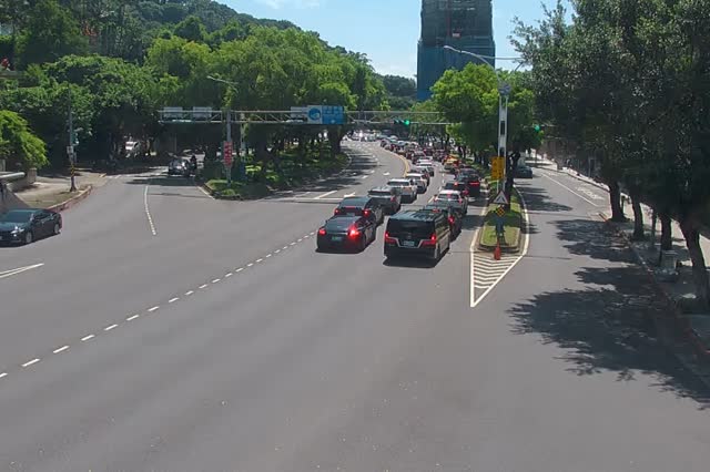 326-中山北路5段與文林路口