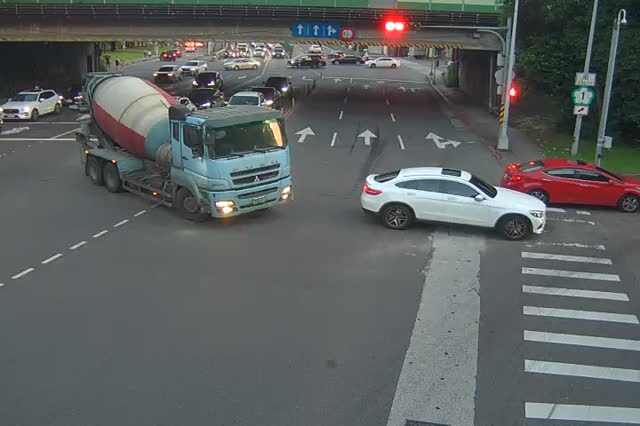 333-康寧路3段與南湖大橋