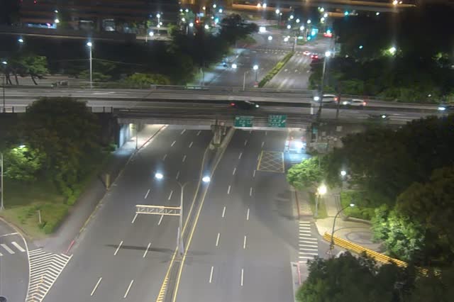 350-成功-內湖交流道路口